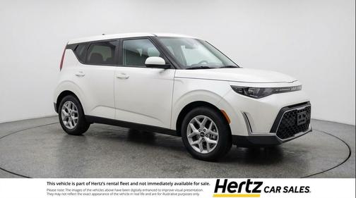 Snow White Pearl 2025 Kia Soul LX