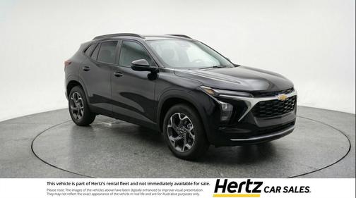 Mosaic Black Metallic 2025 Chevrolet Trax LT