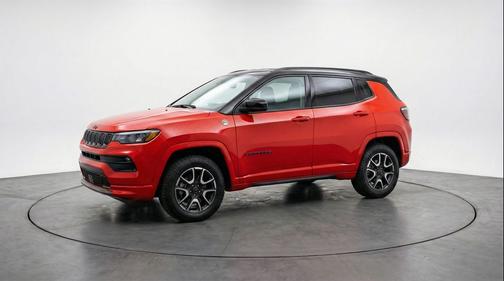 Red Hot Pearlcoat 2025 Jeep Compass Trailhawk
