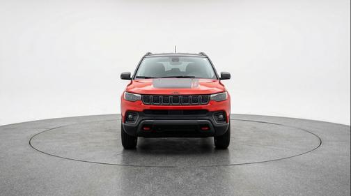Red Hot Pearlcoat 2025 Jeep Compass Trailhawk