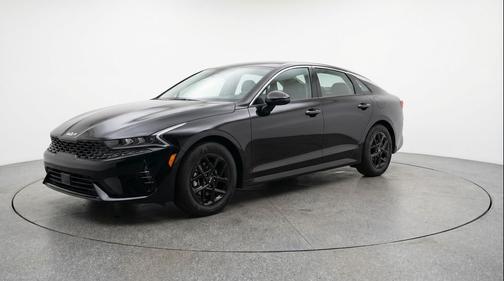Aurora Black Pearl 2025 Kia K5 LXS