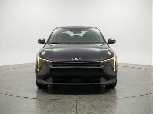 Aurora Black Pearl 2025 Kia K4 LXS