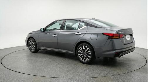 Gun Metallic 2025 Nissan Altima SV FWD