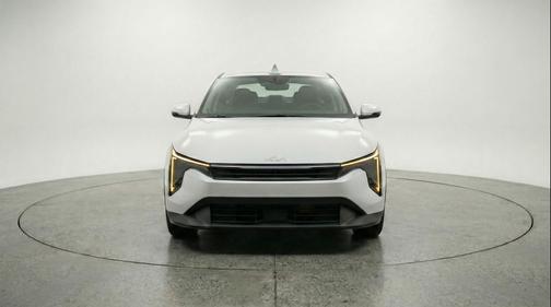 Snow White Pearl 2025 Kia K4 LXS