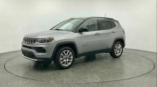 Silver Zynith Metallic Clearcoat 2025 Jeep Compass Limited