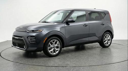 Gravity Gray 2025 Kia Soul LX