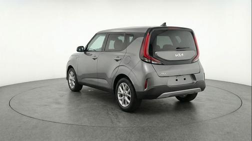 Gravity Gray 2025 Kia Soul LX