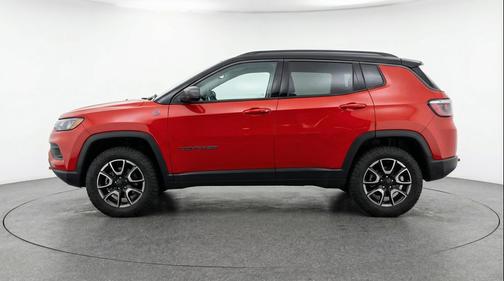 Red Hot Pearlcoat 2025 Jeep Compass Trailhawk