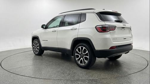 Bright White Clearcoat 2025 Jeep Compass Trailhawk