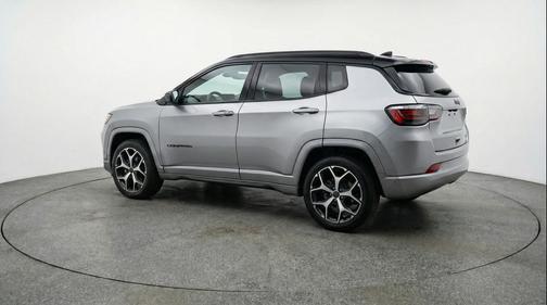 Silver Zynith Metallic Clearcoat 2025 Jeep Compass Limited