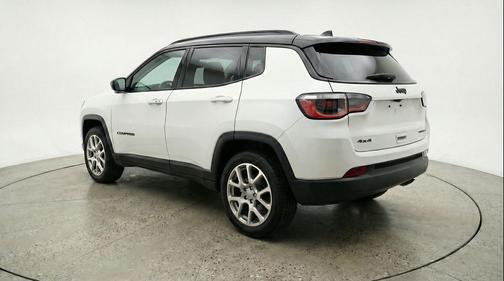 Bright White Clearcoat 2025 Jeep Compass Limited