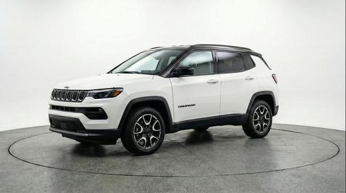 Bright White Clearcoat 2025 Jeep Compass Trailhawk