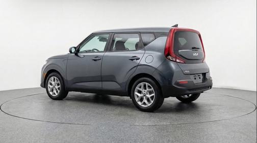 Gravity Gray 2025 Kia Soul LX