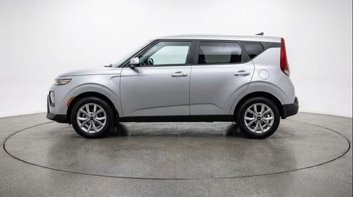 Steel Gray 2025 Kia Soul LX