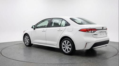 Ice Cap 2025 Toyota Corolla LE