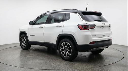 Bright White Clearcoat 2025 Jeep Compass Trailhawk