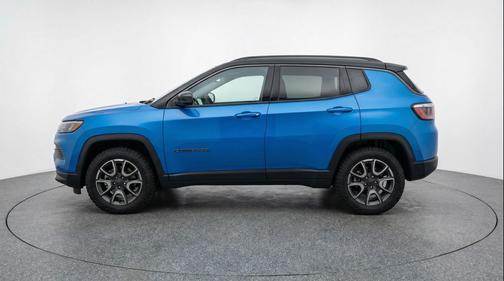 Hydro Blue Pearlcoat 2025 Jeep Compass Trailhawk