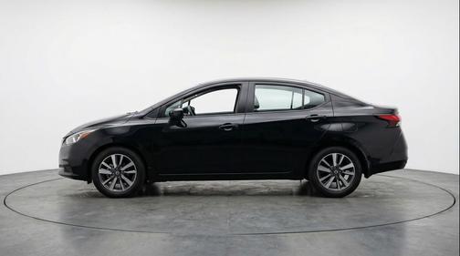 Super Black 2025 Nissan Versa 1.6 SV