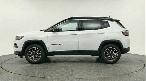 Bright White Clearcoat 2025 Jeep Compass Trailhawk
