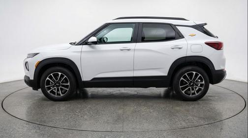 Summit White 2025 Chevrolet Trailblazer LT