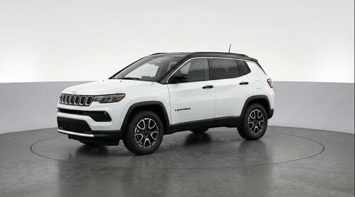 Bright White Clearcoat 2025 Jeep Compass Trailhawk