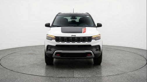 Bright White Clearcoat 2025 Jeep Compass Trailhawk