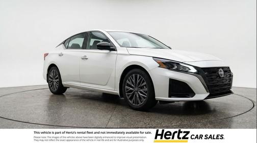 Glacier White 2025 Nissan Altima SV FWD