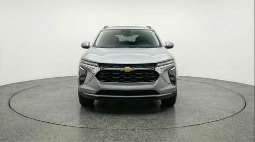 Sterling Gray Metallic 2025 Chevrolet Trax LT