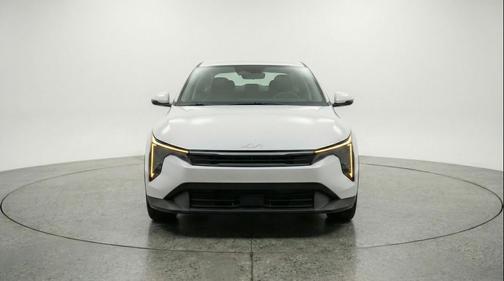 Snow White Pearl 2025 Kia K4 LXS