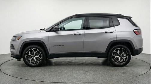 Silver Zynith Metallic Clearcoat 2025 Jeep Compass Limited
