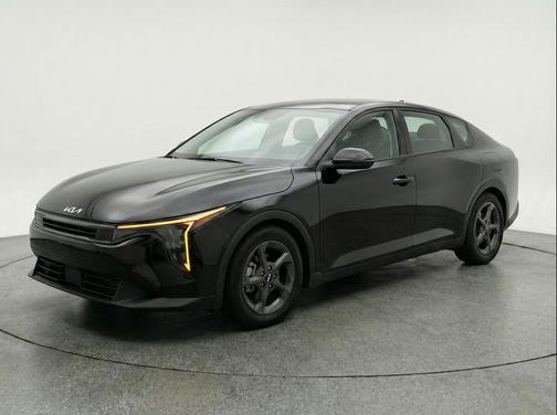 Aurora Black Pearl 2025 Kia K4 LXS