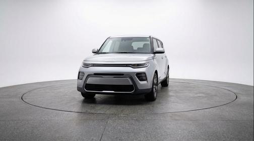 Gravity Gray 2025 Kia Soul LX