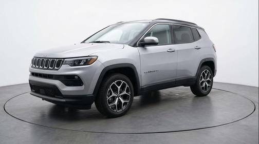 Silver Zynith Metallic Clearcoat 2025 Jeep Compass Limited