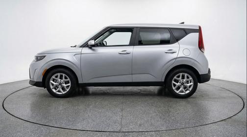 Steel Gray 2025 Kia Soul LX
