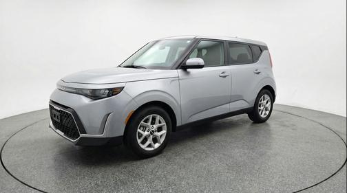 Steel Gray 2025 Kia Soul LX