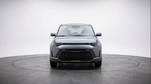 Gravity Gray 2025 Kia Soul LX
