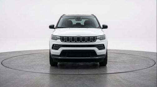 Bright White Clearcoat 2025 Jeep Compass Limited
