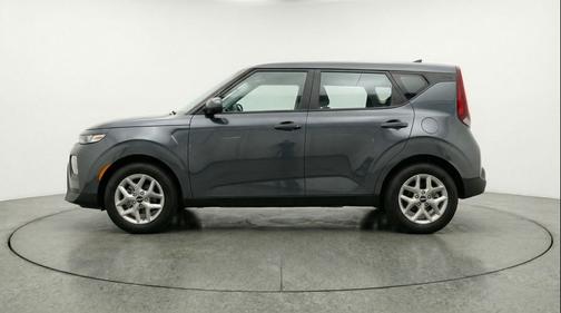 Gravity Gray 2025 Kia Soul LX