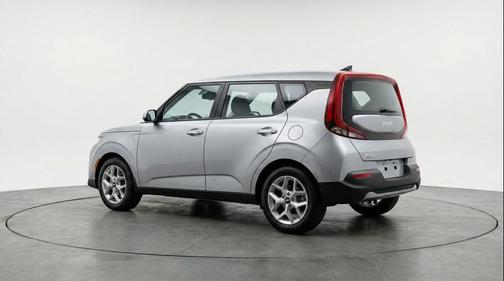 Steel Gray 2025 Kia Soul LX