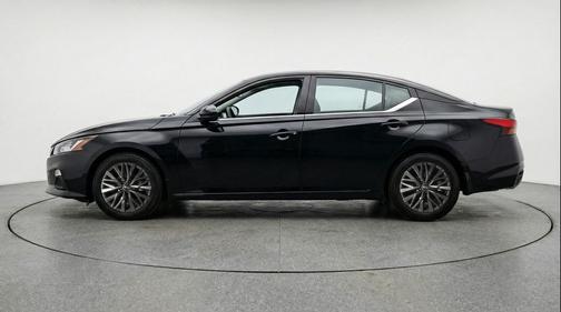 Super Black 2025 Nissan Altima SV FWD