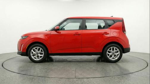 Inferno Red 2025 Kia Soul LX