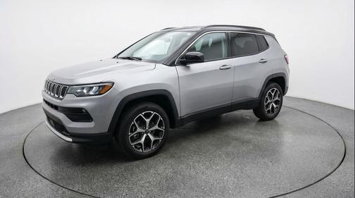Silver Zynith Metallic Clearcoat 2025 Jeep Compass Limited