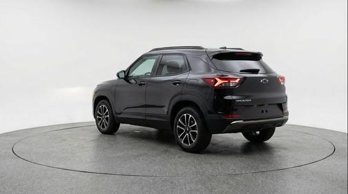 Mosaic Black Metallic 2025 Chevrolet Trailblazer LT