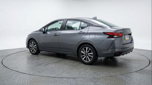Gun Metallic 2025 Nissan Versa 1.6 SV
