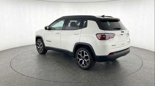 Bright White Clearcoat 2025 Jeep Compass Limited