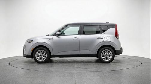 Steel Gray 2025 Kia Soul LX