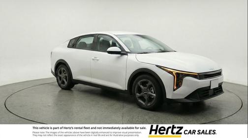 Snow White Pearl 2025 Kia K4 LXS