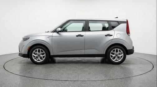 Steel Gray 2025 Kia Soul LX