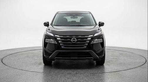 Super Black 2025 Nissan Rogue SV