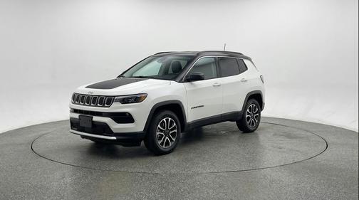 Bright White Clearcoat 2025 Jeep Compass Trailhawk